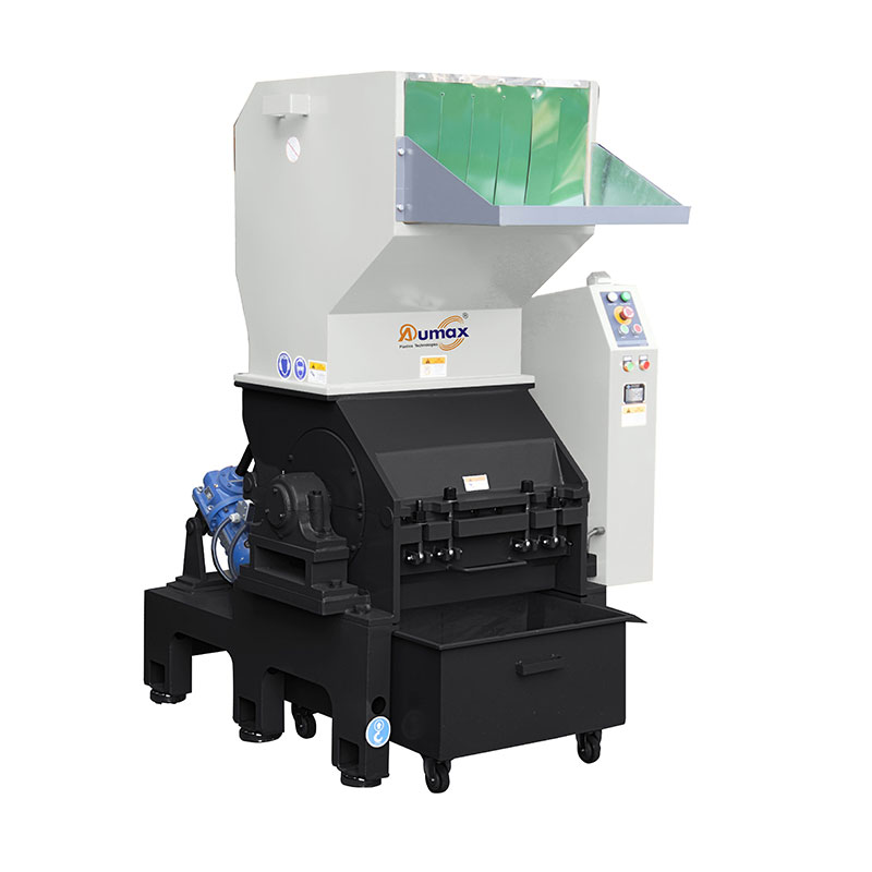 What is the difference between a plastic shredder and a plastic granulator?
