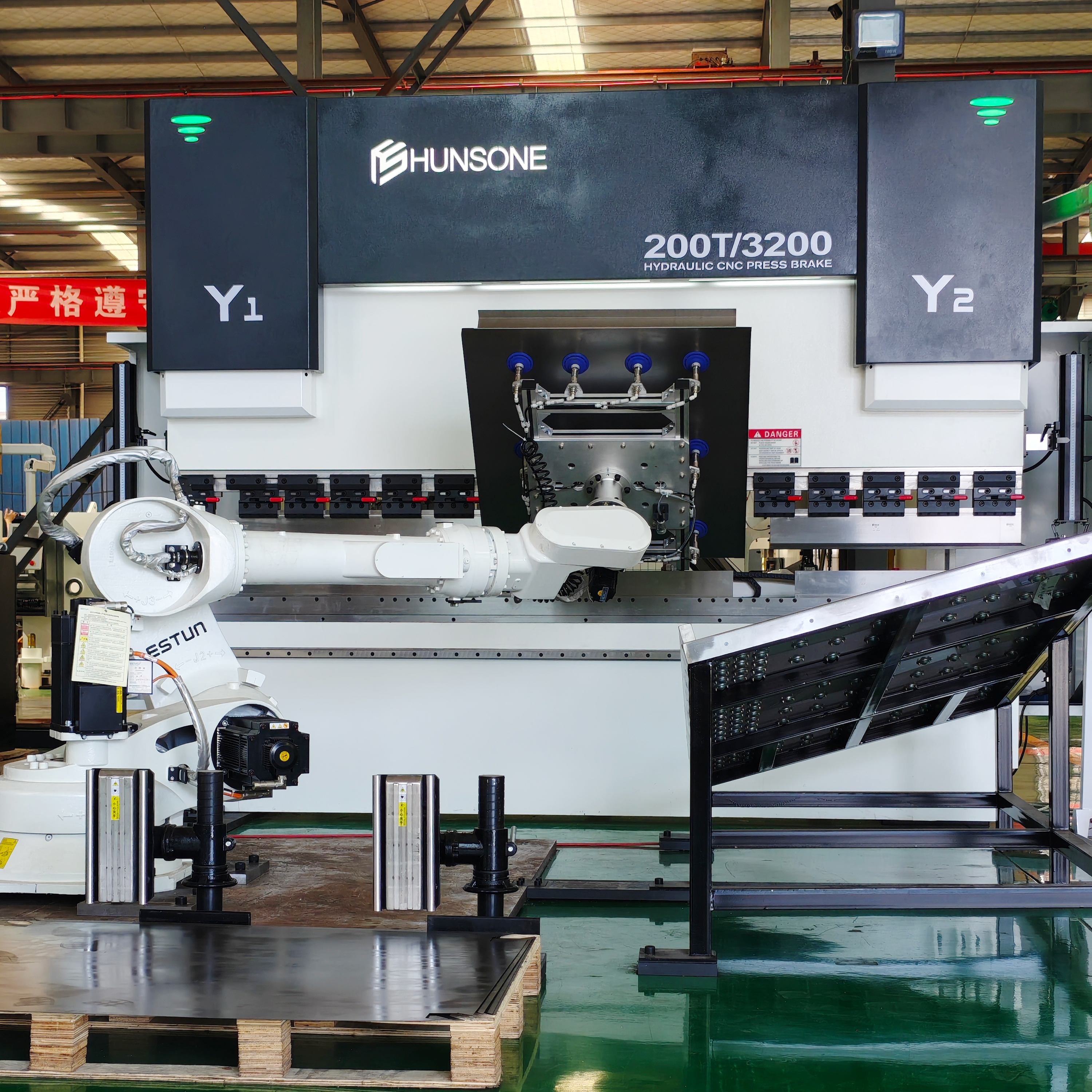 Best Robotic Bending Solutions for Complex Sheet Metal Parts
